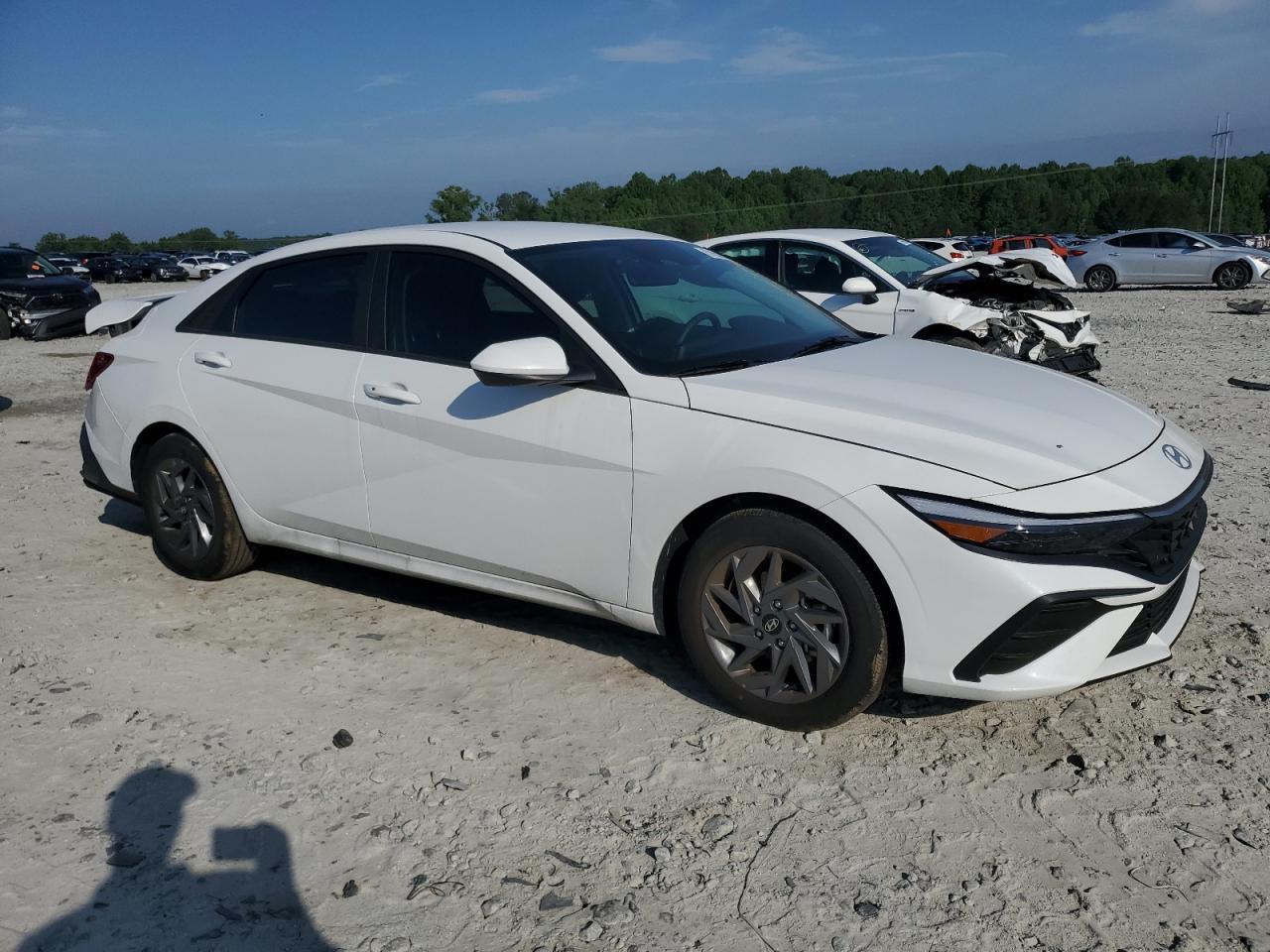 2024 Hyundai Elantra Sel - Image 4