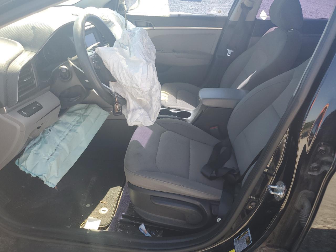 2020 Hyundai Elantra Se - Фото 7