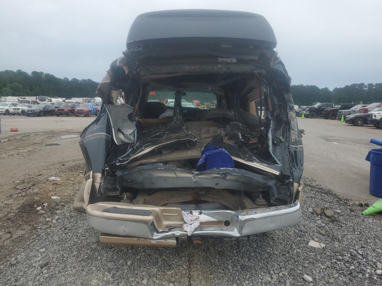 2003 Chevrolet Express G1500 - Фото 6