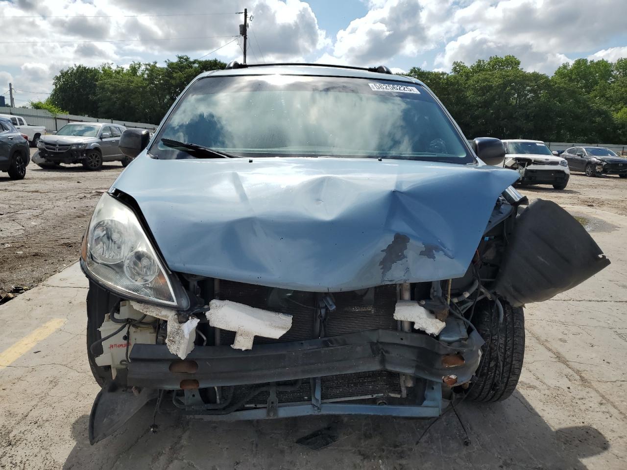 2009 Toyota Sienna Ce - Фото 5