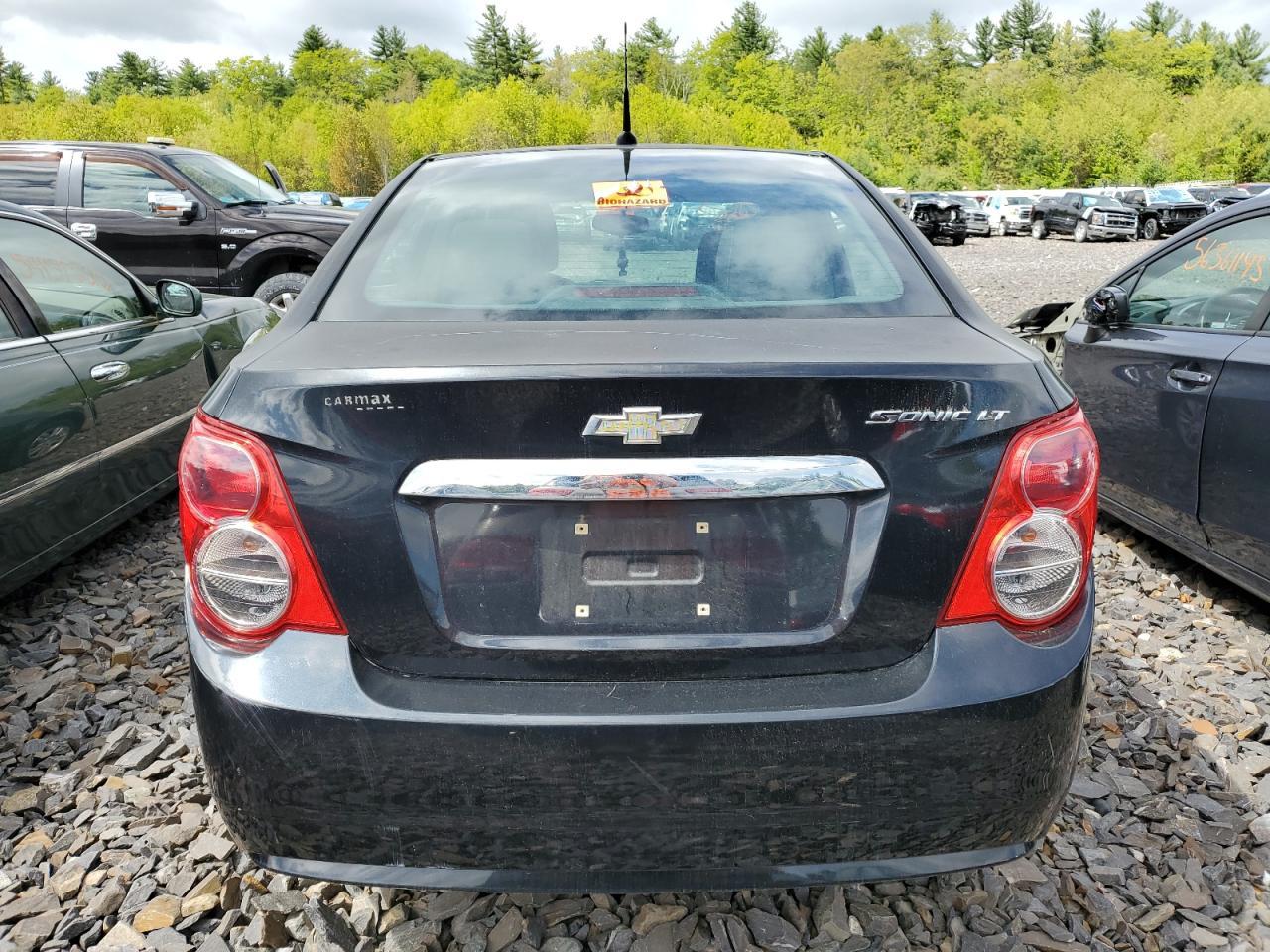 2014 Chev Sonic Lt - Image 6