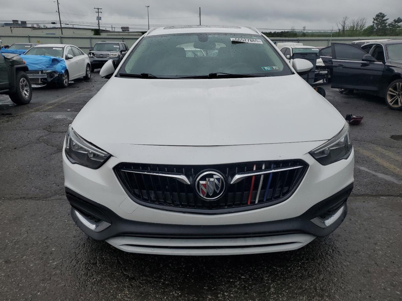2018 Buick Regal Tourx Essence - Фото 5