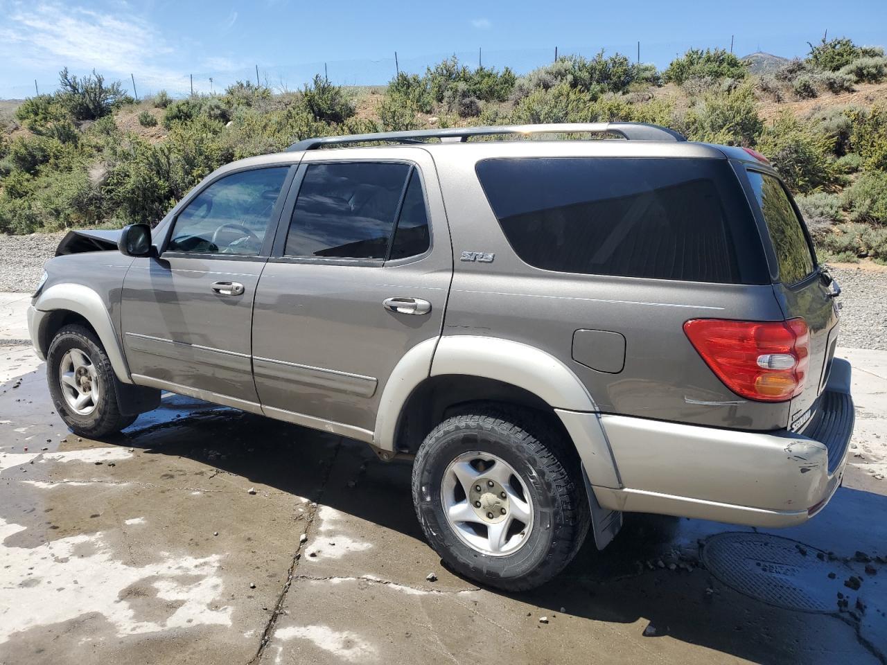 2003 Toyota Sequoia Sr5 - Image 2