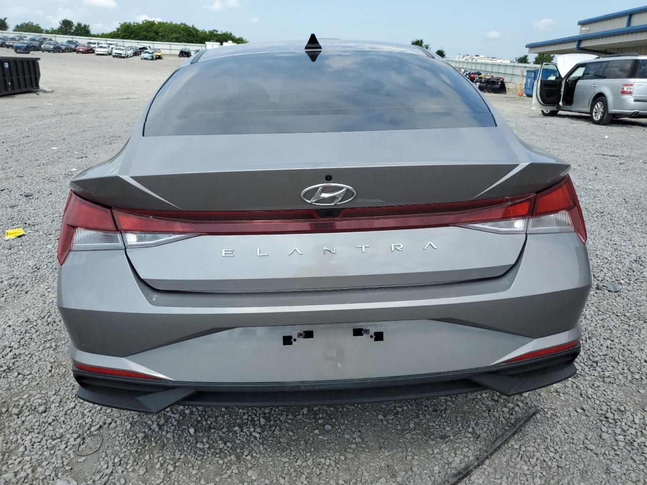 2023 Hyundai Elantra Sel - Фото 6