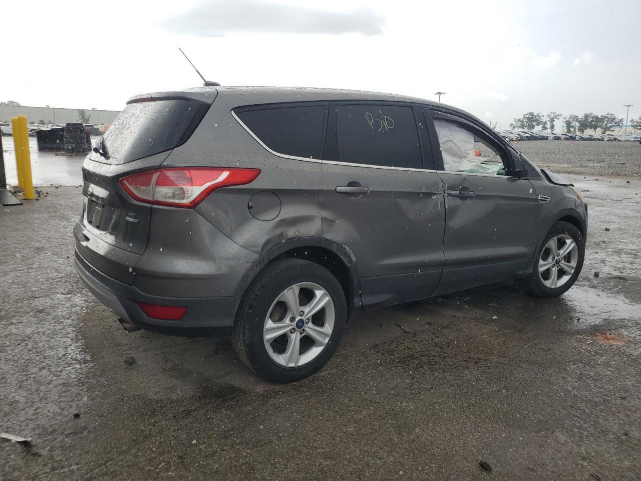 2014 Ford Escape Se - Image 3