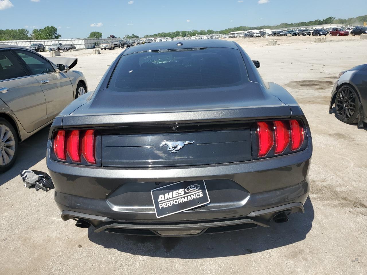 2019 Ford Mustang - Фото 6