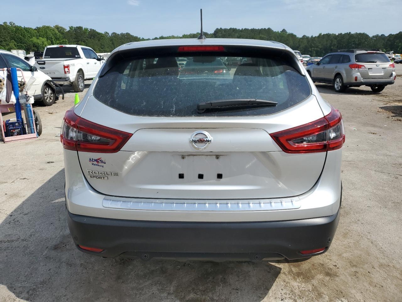 2020 Nissan Rogue Sport S - Image 6