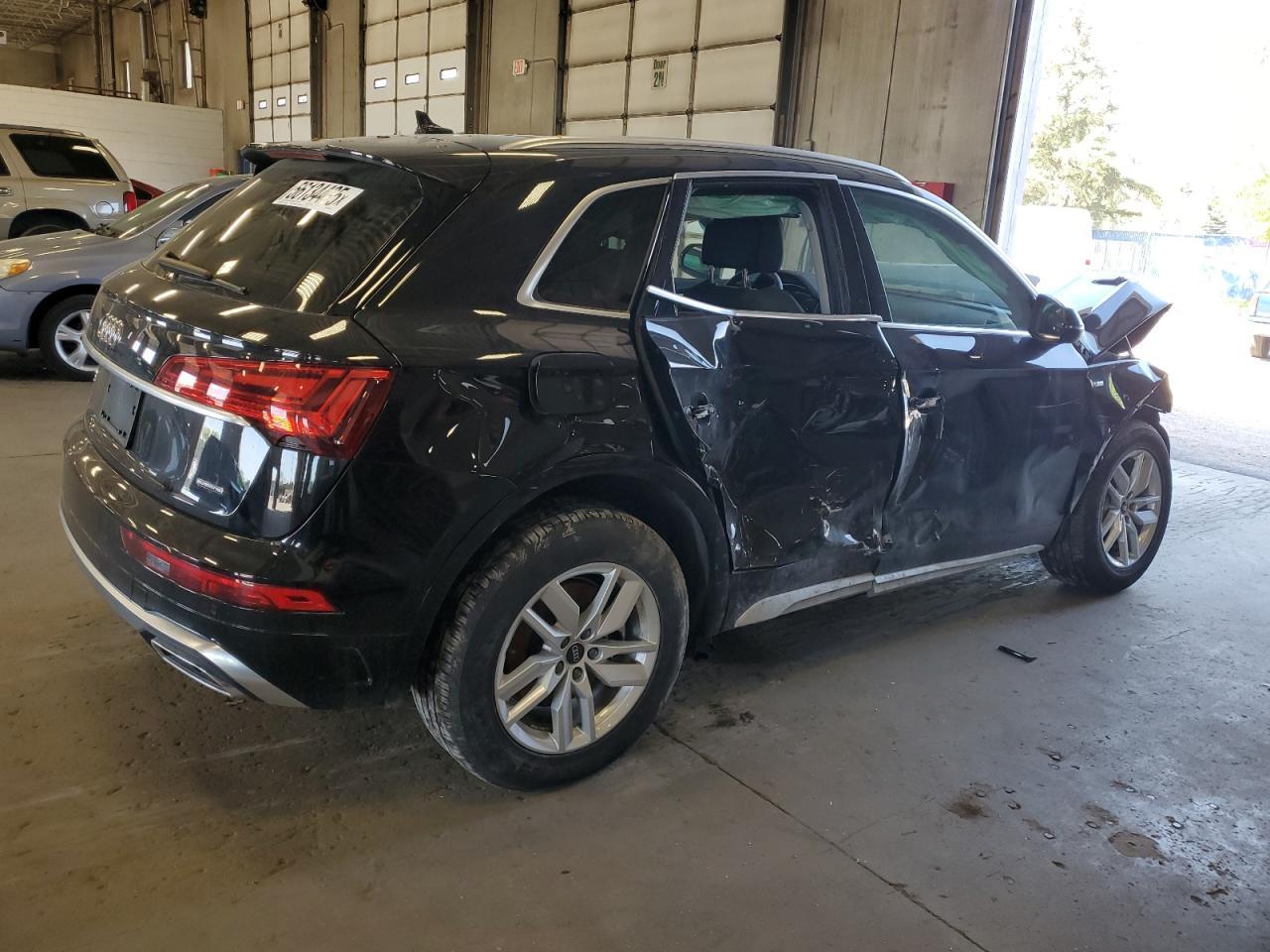 2024 Audi Q5 Premium 45 - Image 3