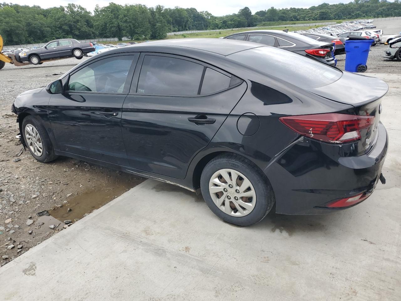 2020 Hyundai Elantra Se - Фото 2