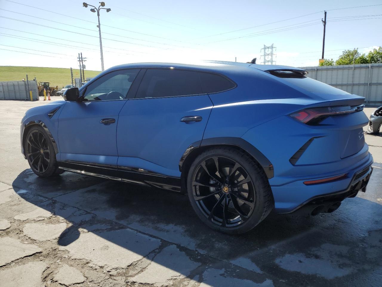 2020 Lamborghini Urus - Фото 2