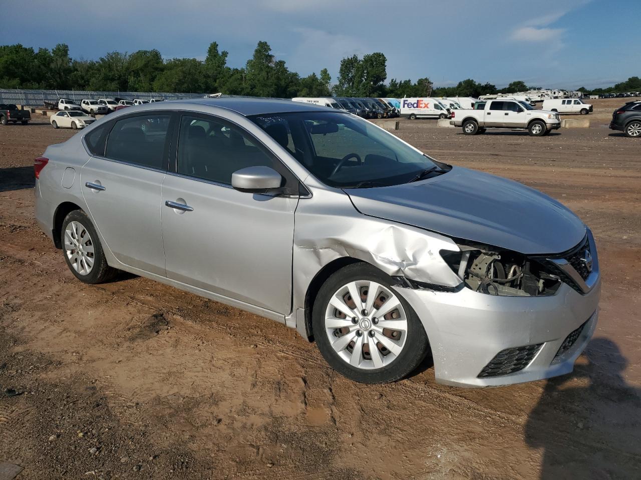 2017 Nissan Sentra S - Image 4