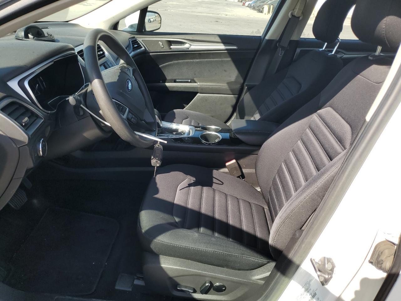 2013 Ford Fusion Se Hybrid - Image 7