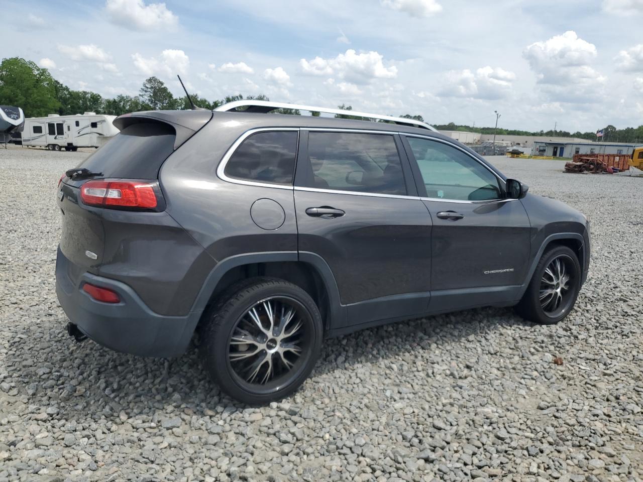 2015 Jeep Cherokee Latitude - Фото 3