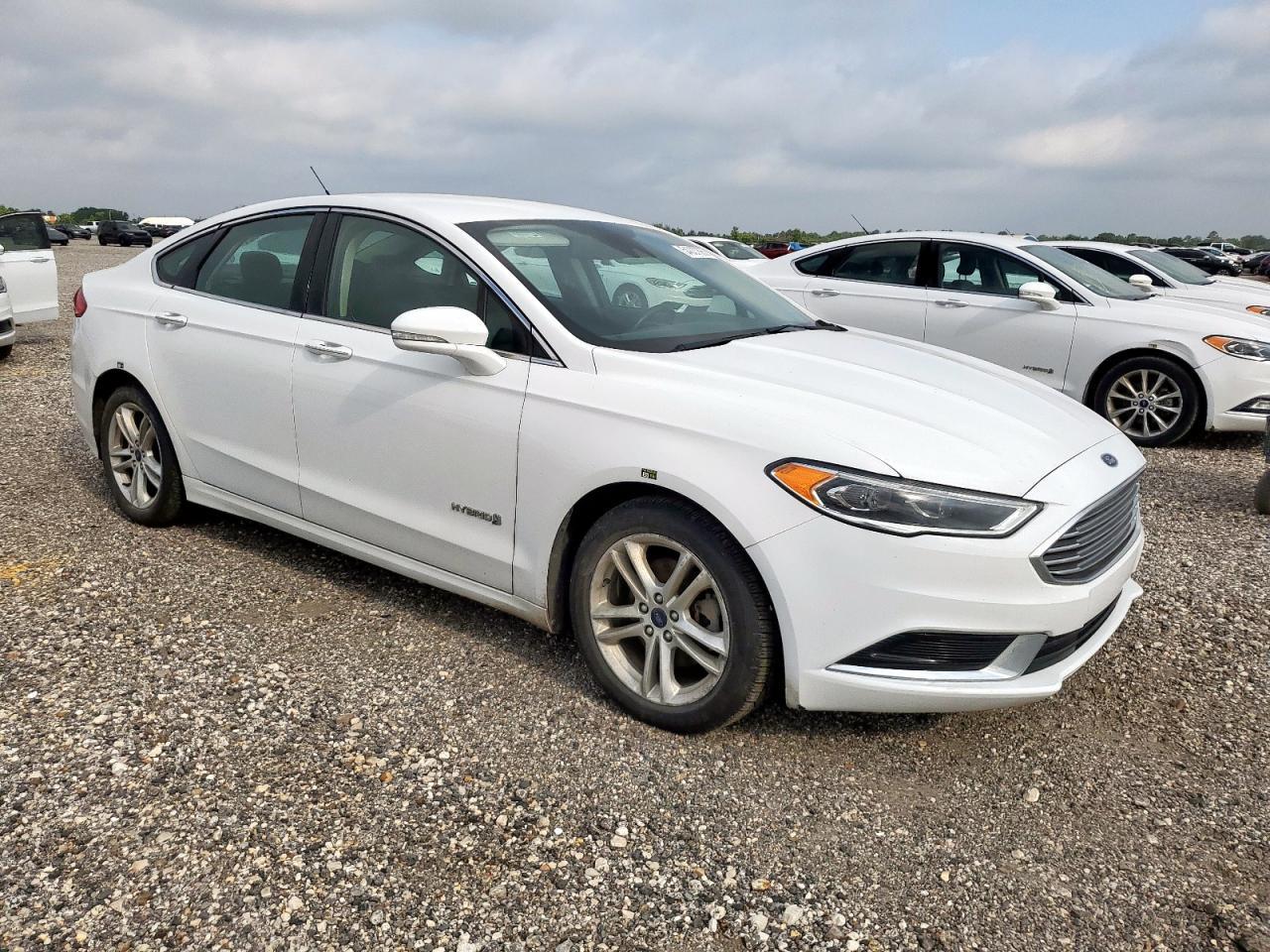2018 Ford Fusion Se Hybrid - Image 4