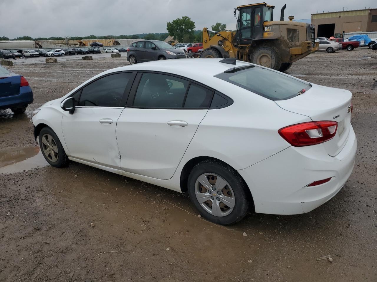2017 Chevrolet Cruze Ls - Image 2