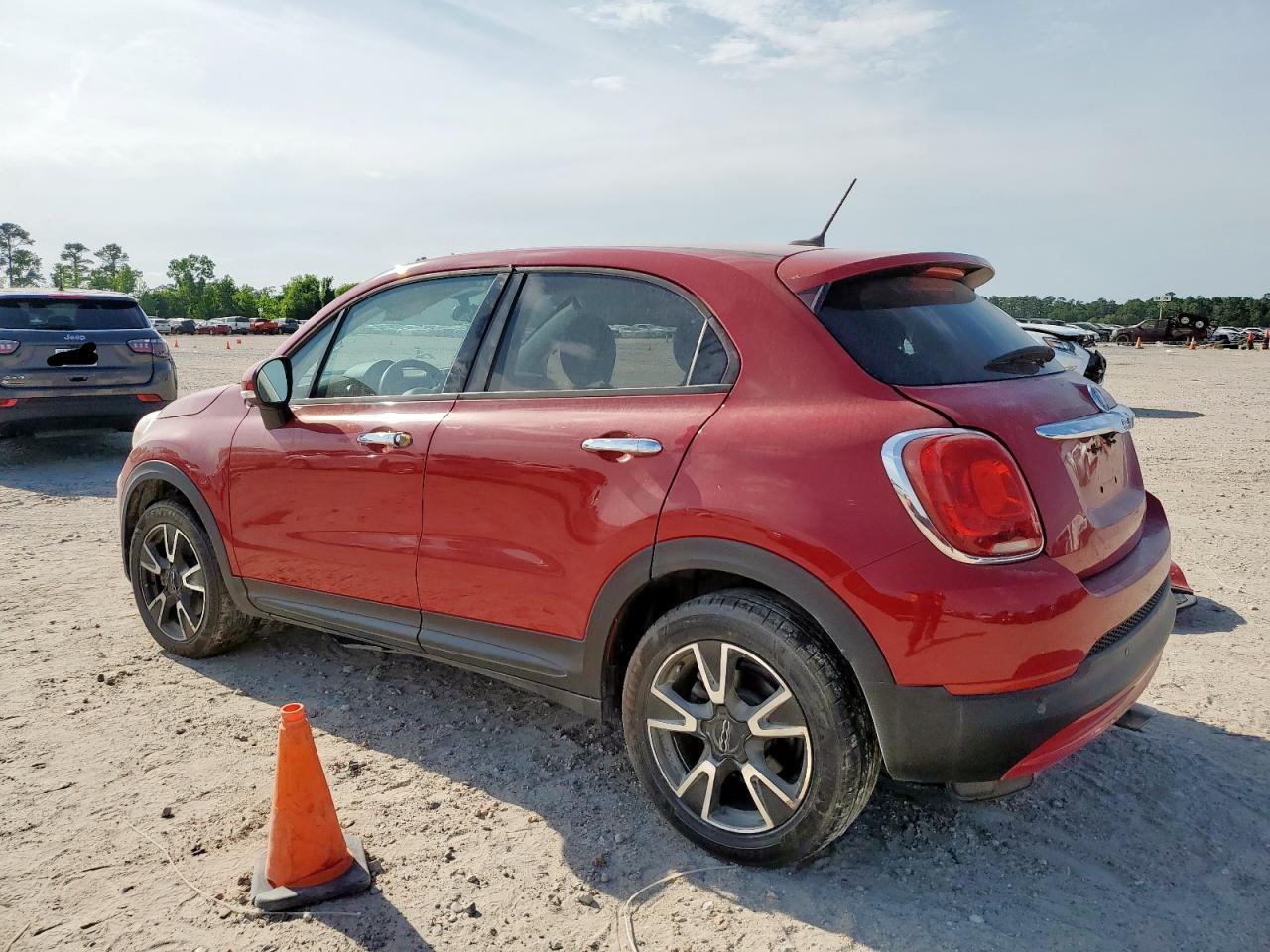 2016 Fiat 500X Easy - Image 2