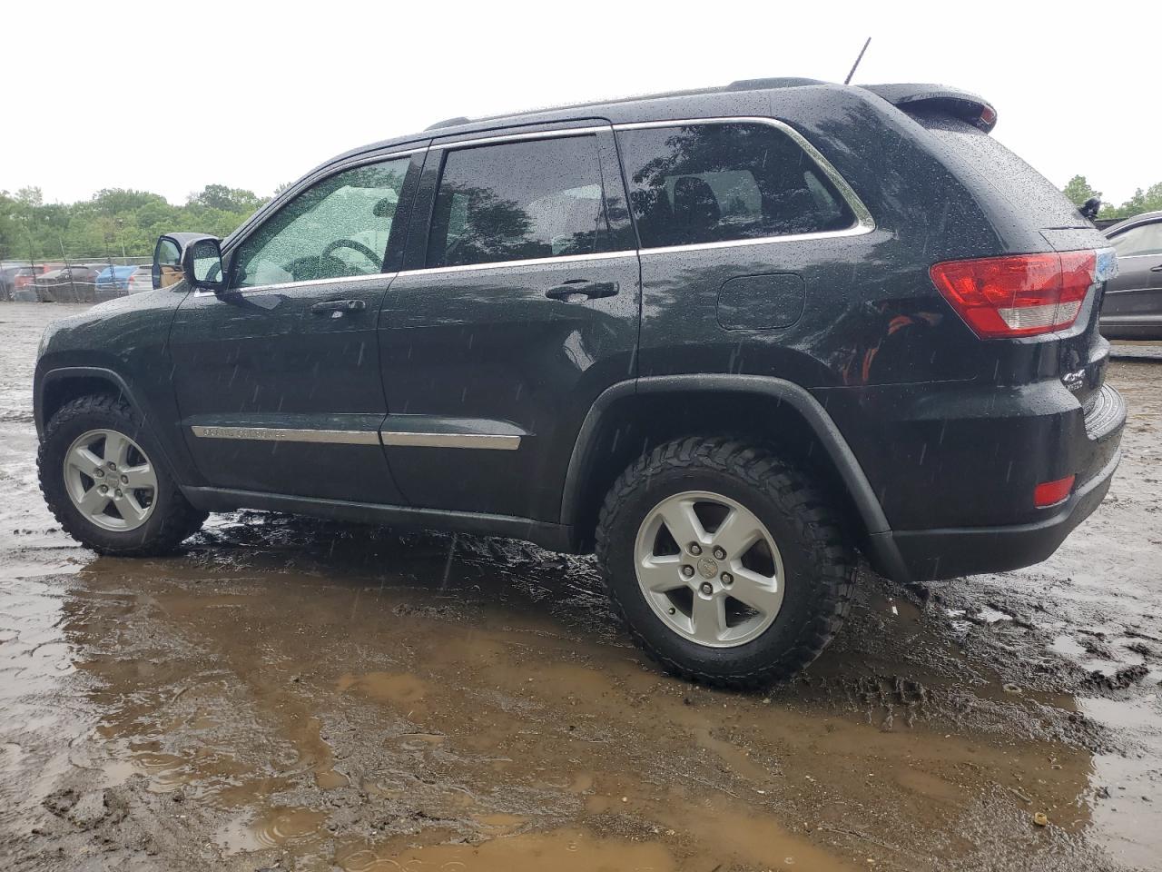 2011 Jeep Grand Cherokee Laredo - Фото 2