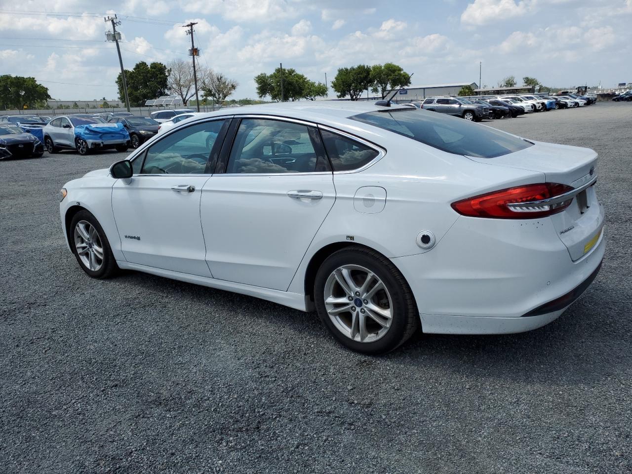 2018 Ford Fusion Se Hybrid - Image 2