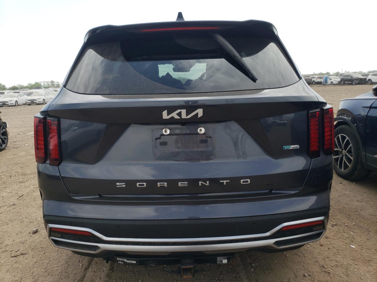 2022 Kia Sorento S - Фото 6