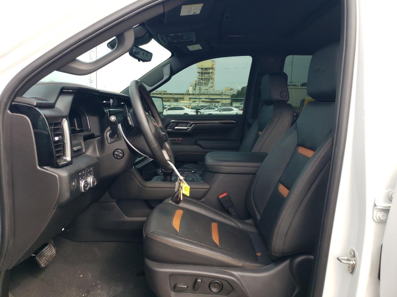 2024 GMC Sierra K1500 At4 - Фото 7