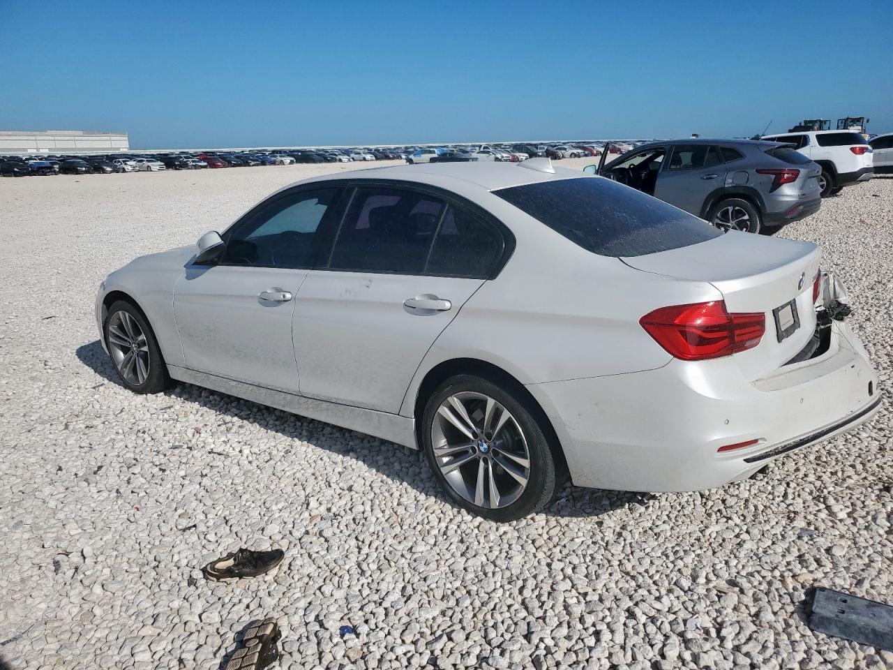 2016 BMW 328 I Sulev - Image 2