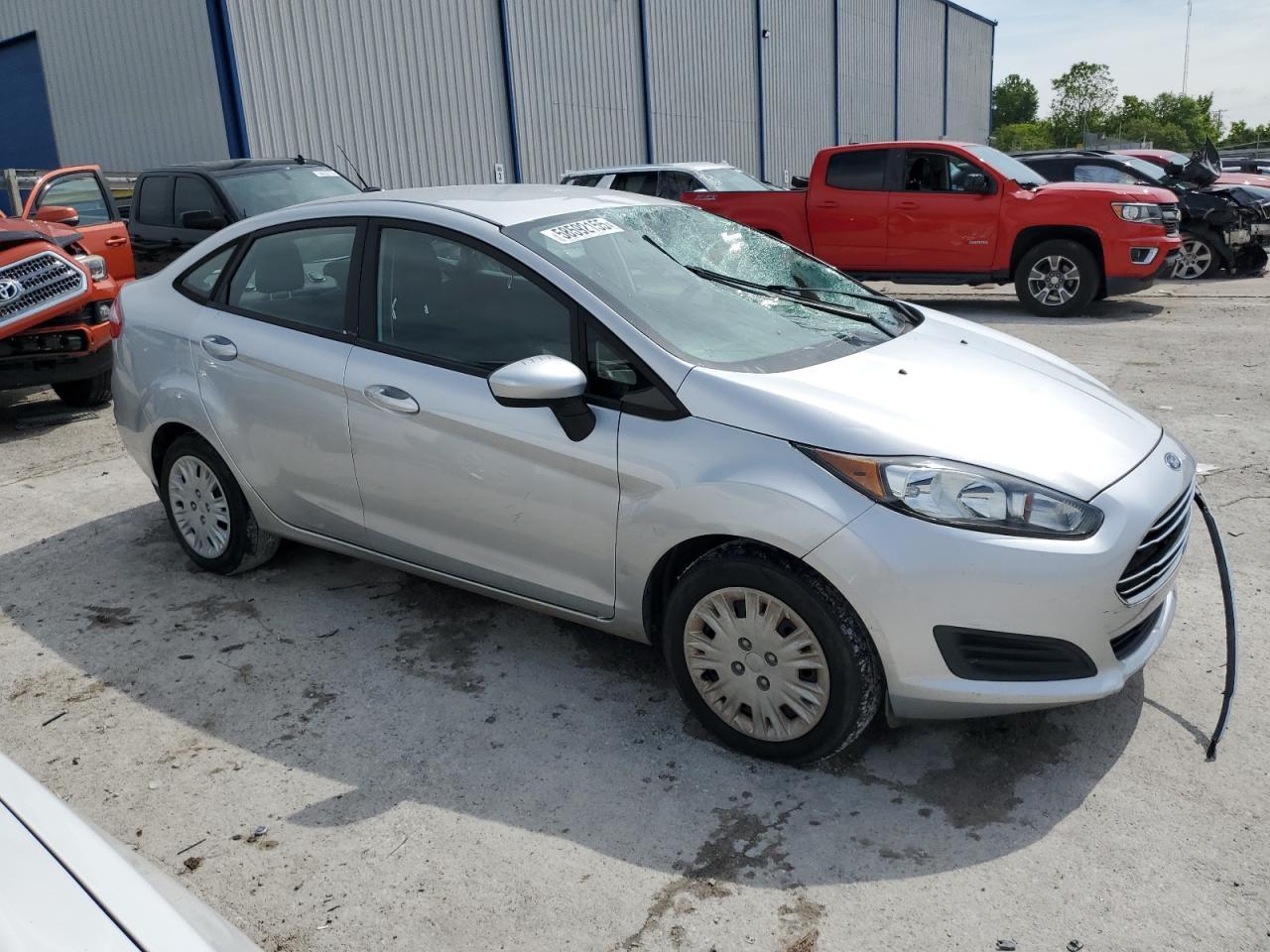 2017 Ford Fiesta S - Фото 4