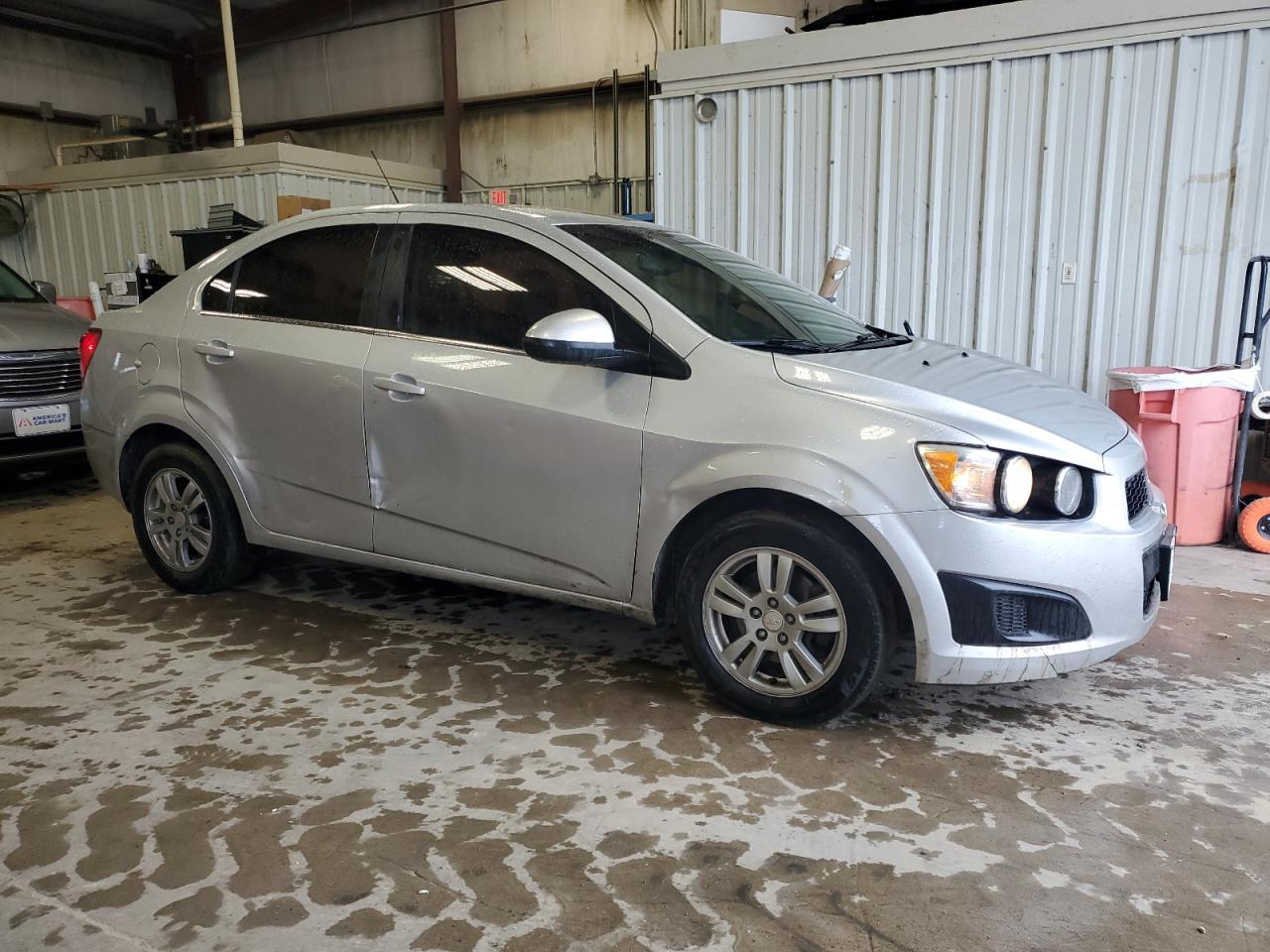 2015 Chevrolet Sonic Lt - Фото 4