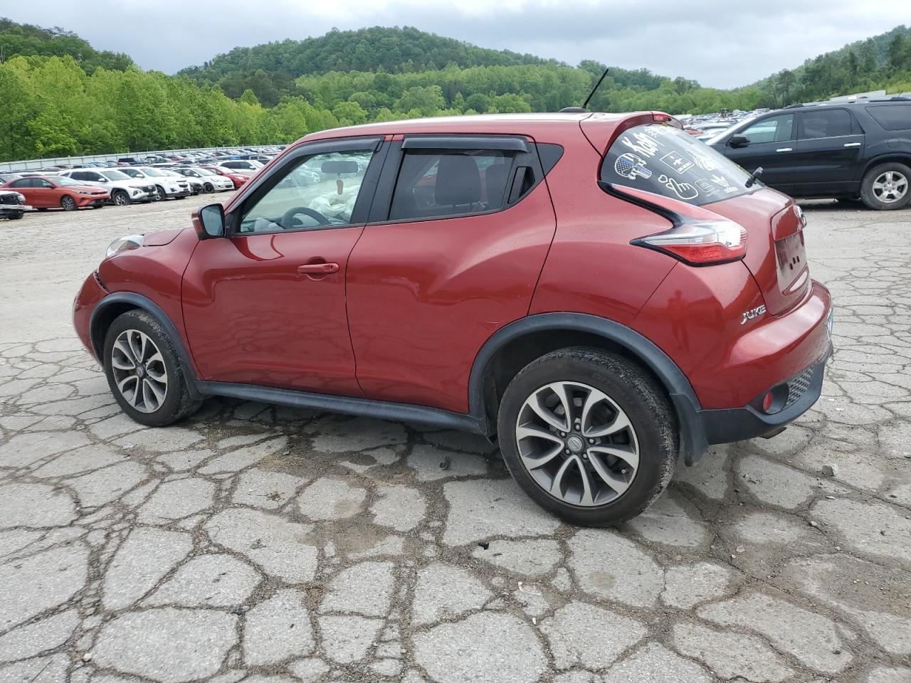 2017 Nissan Juke S - Фото 2