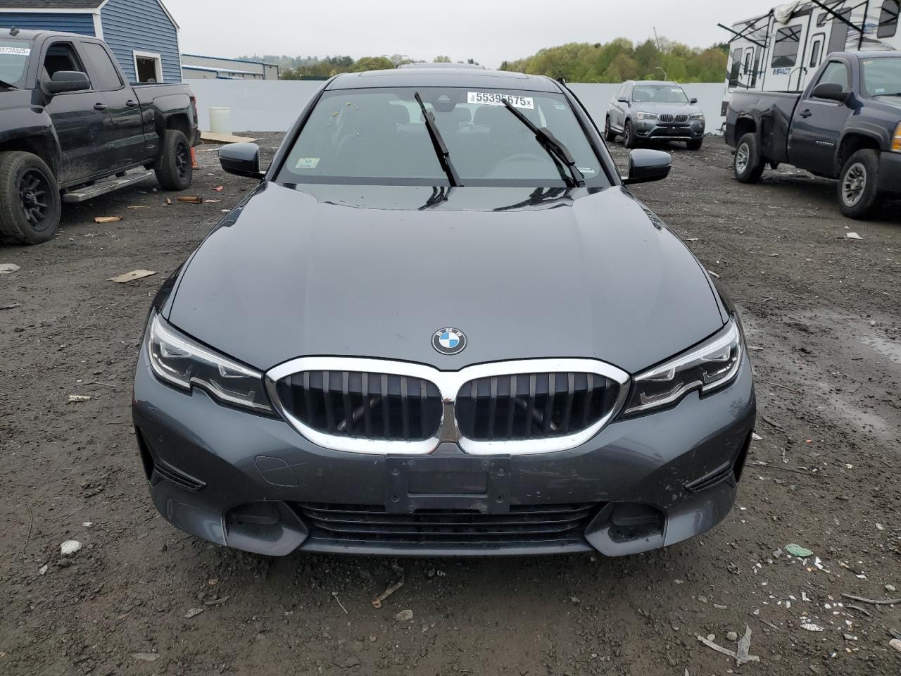 2019 BMW 330Xi - Фото 5