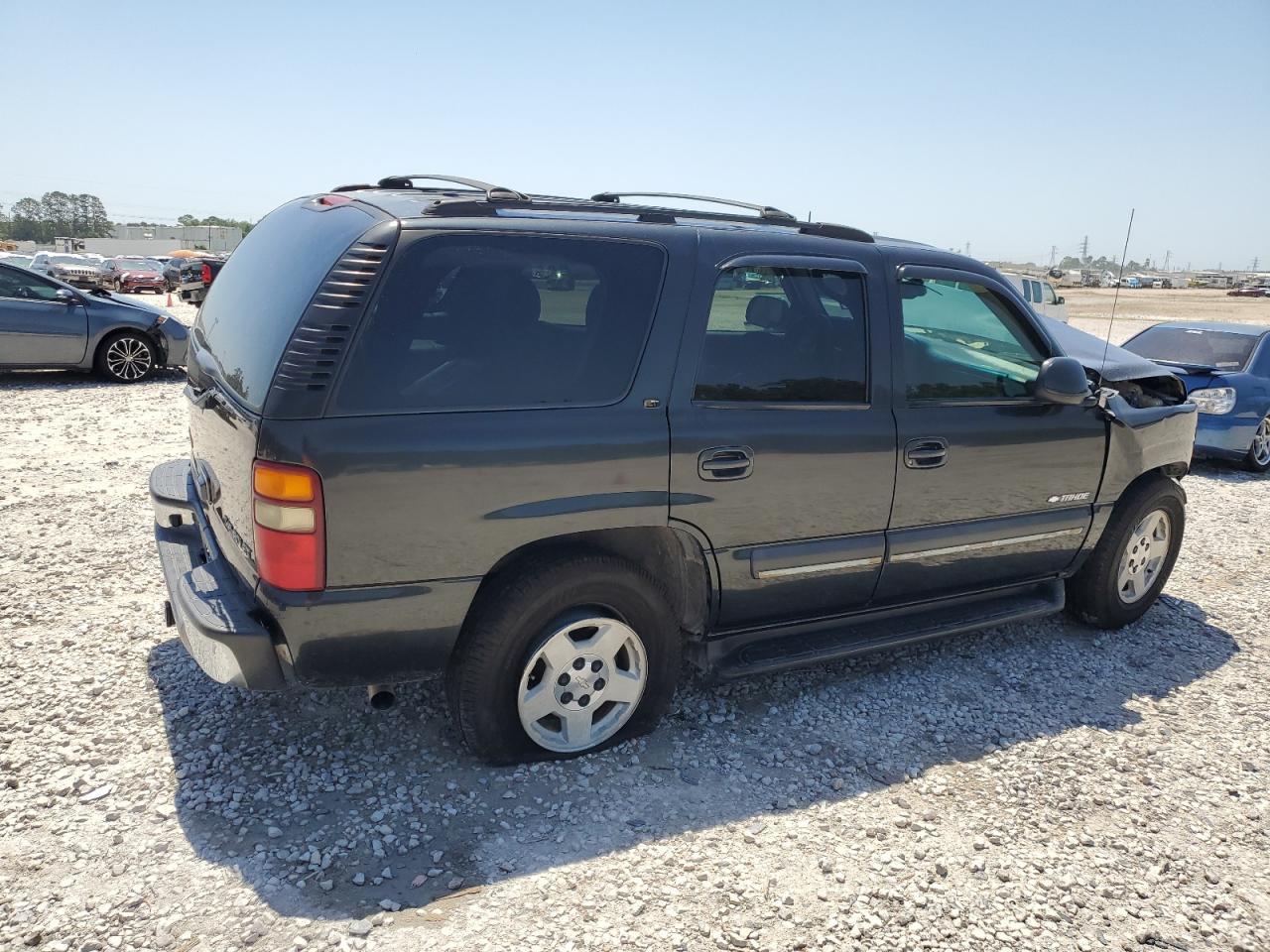 2003 Chevrolet Tahoe C1500 - Image 3