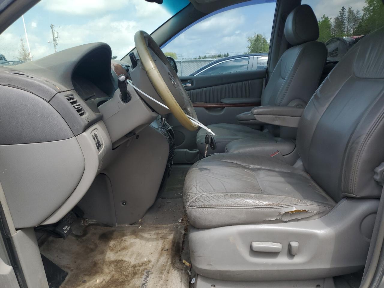 2004 Toyota Sienna Xle - Фото 7