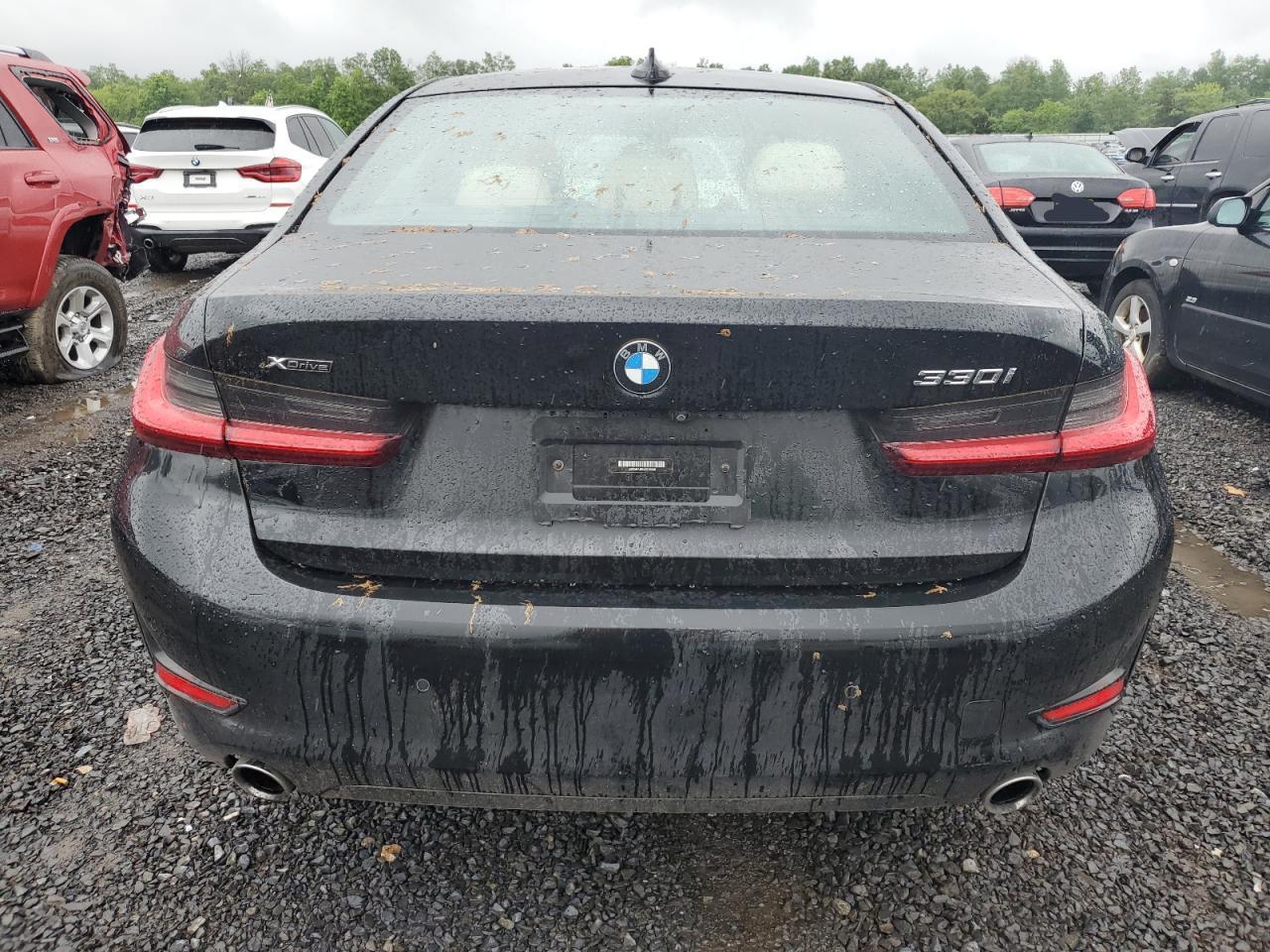 2020 BMW 330Xi - Фото 6