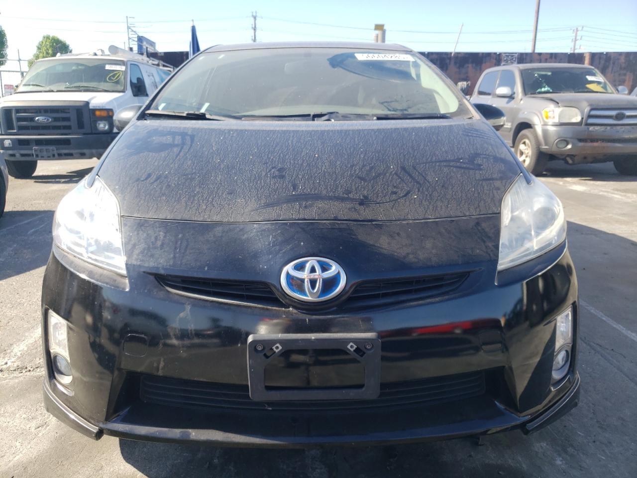 2011 Toyota Prius - Фото 5