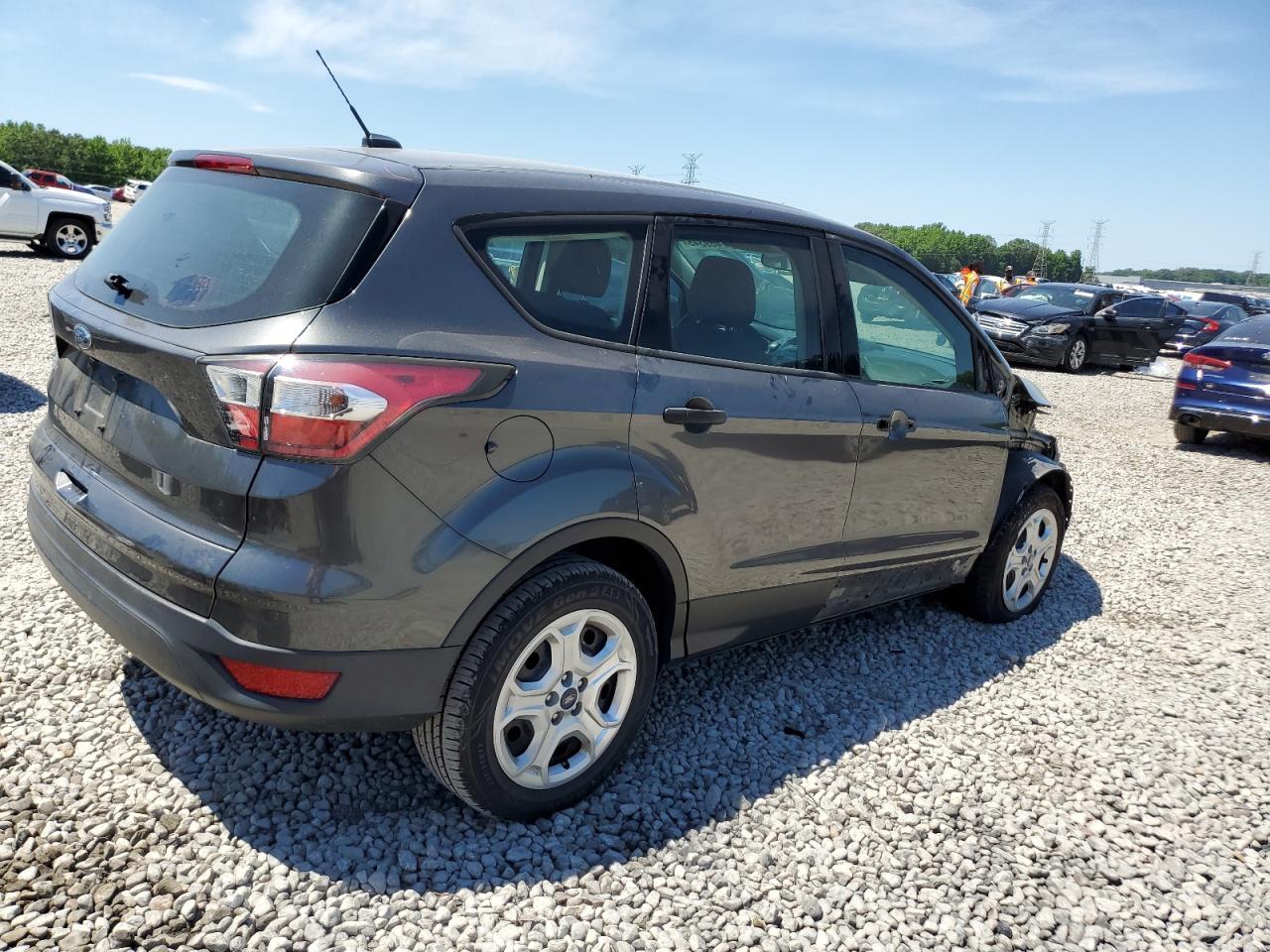 2017 Ford Escape S - Фото 3
