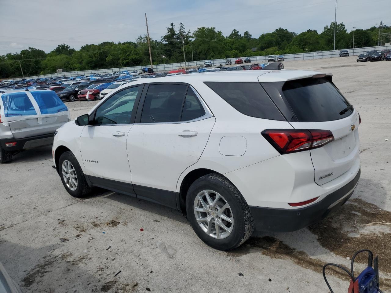 2022 Chev Equinox Lt - Фото 2