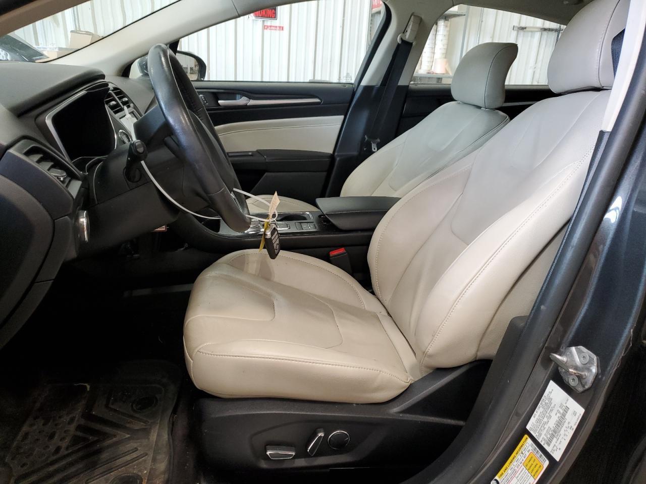 2017 Ford Fusion Titanium Hev - Image 7