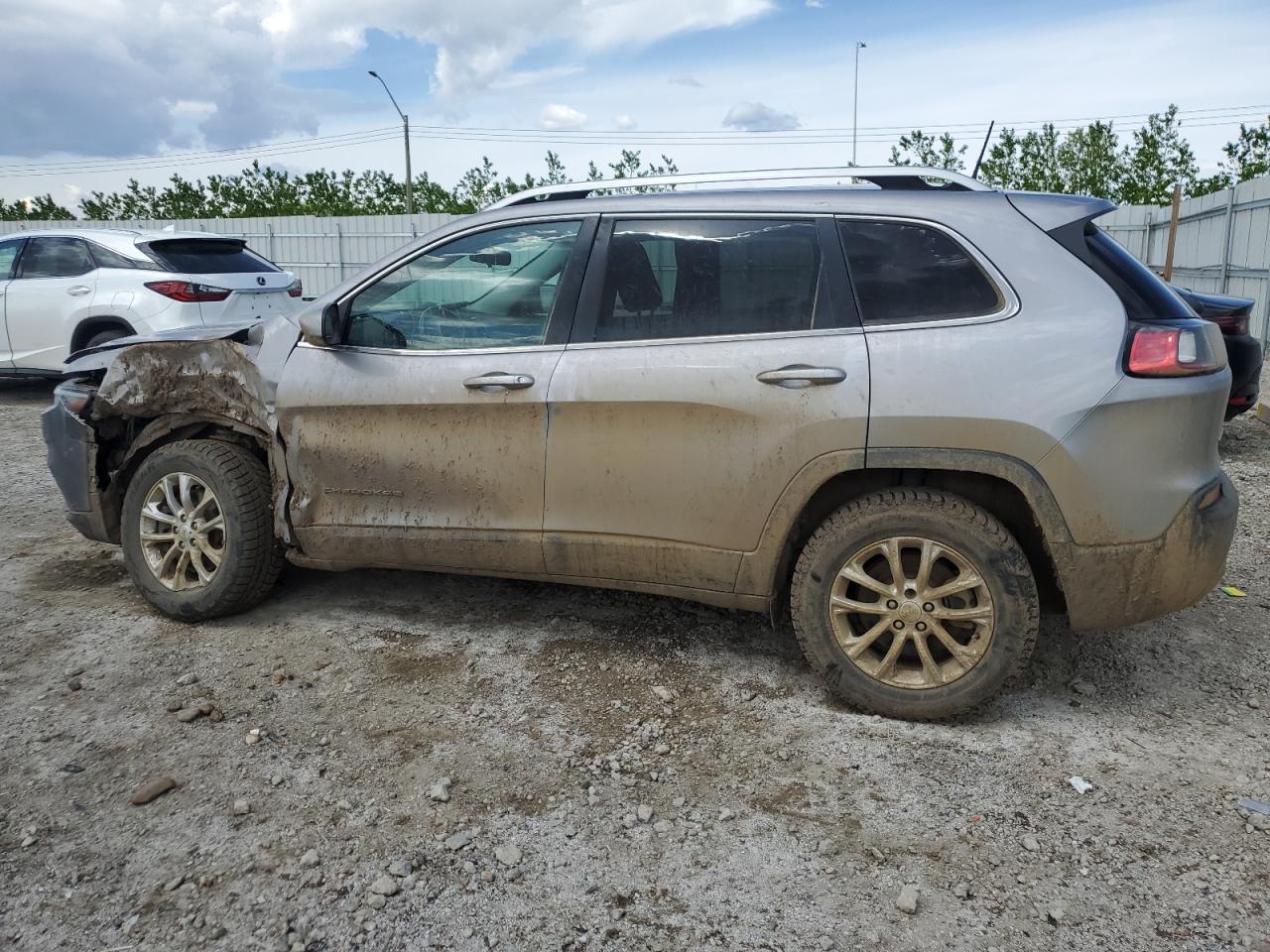 2019 Jeep Cherokee Latitude - Фото 2