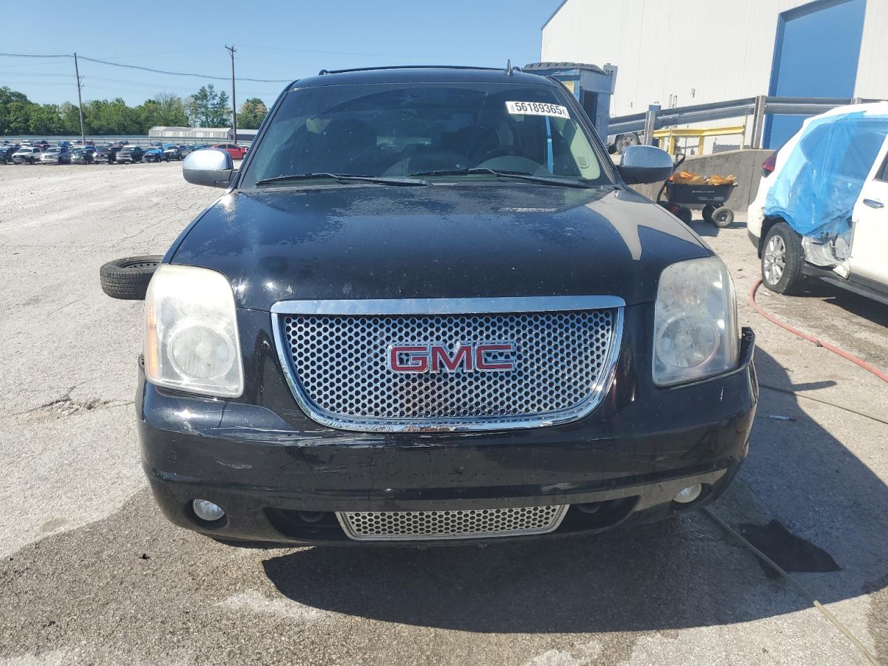 2009 GMC Yukon Denali - Image 5