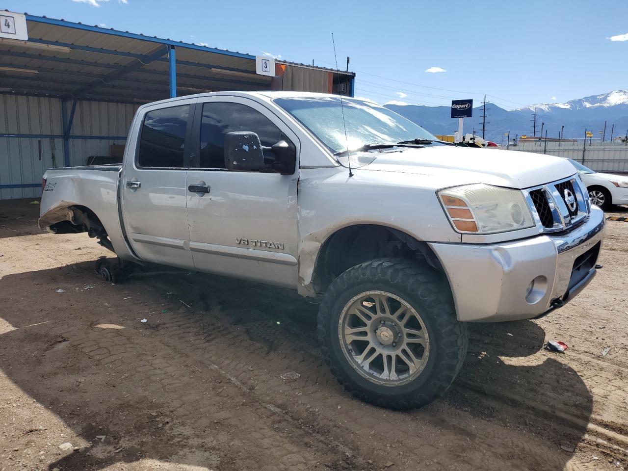 2005 Nissan Titan Xe - Image 4