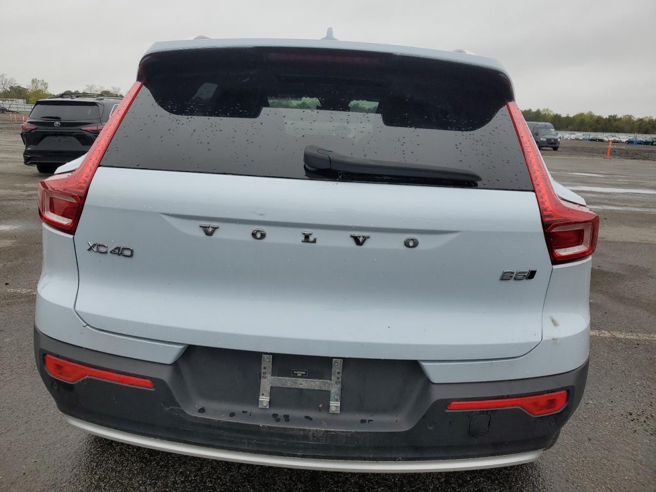 2024 Volvo Xc40 Plus - Фото 6