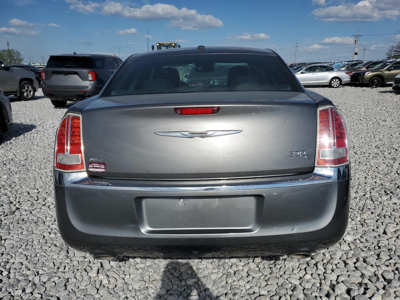 2012 Chrysler 300C - Фото 6
