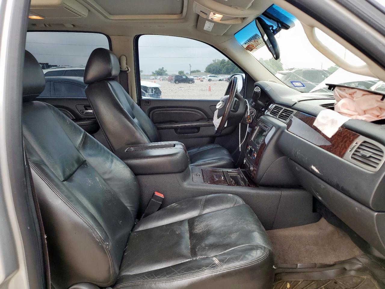 2010 GMC Yukon Xl Denali - Image 7