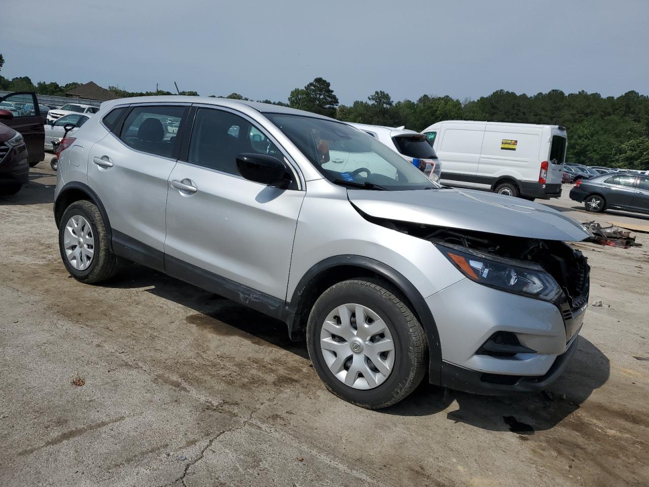 2020 Nissan Rogue Sport S - Image 4