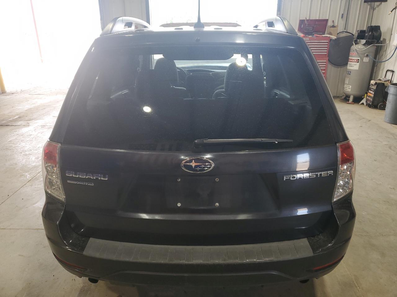 2011 Subaru Forester 2.5X Premium - Фото 6