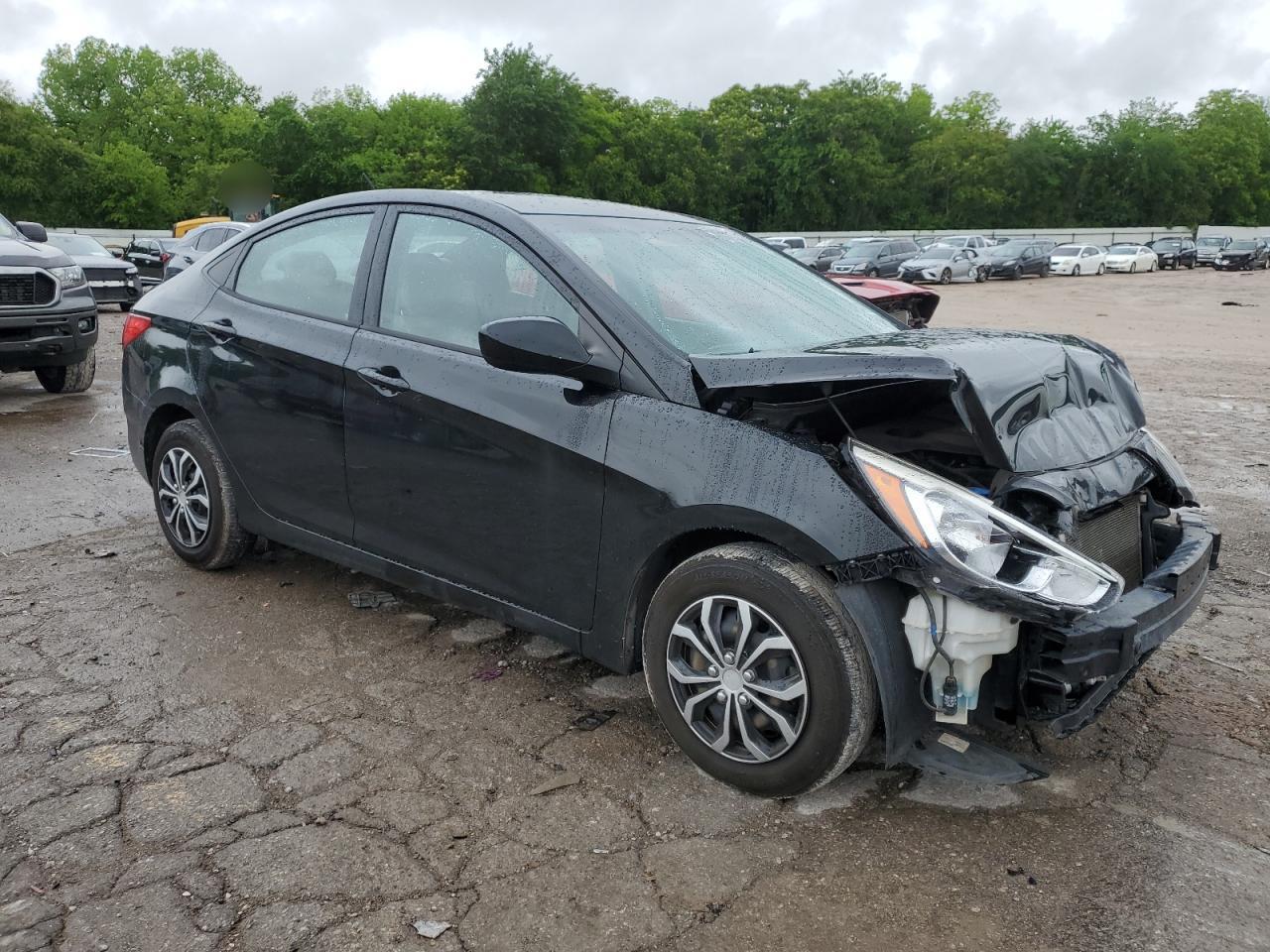 2017 Hyundai Accent Se - Фото 4