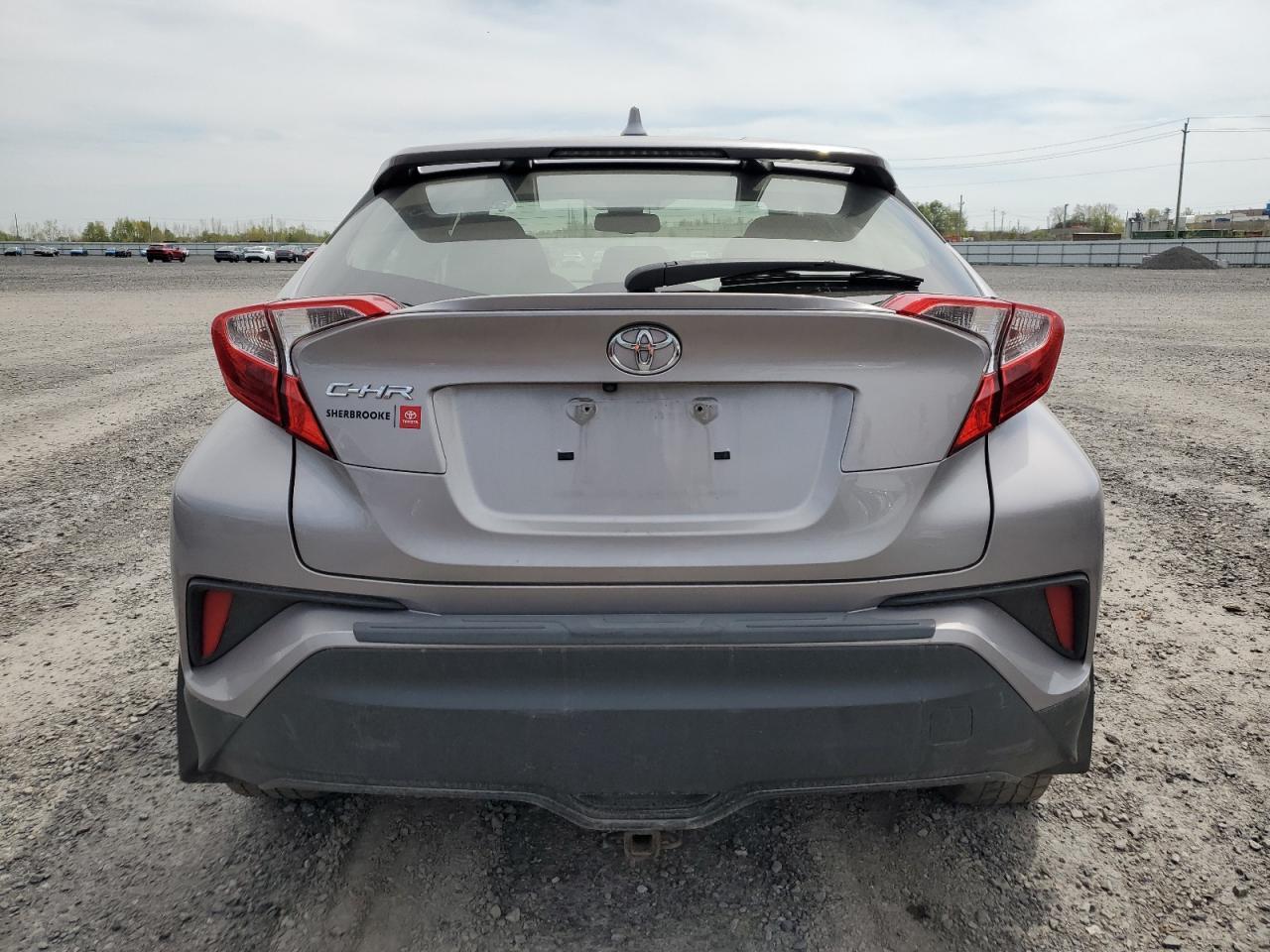 2019 Toyota C-Hr Xle - Image 6