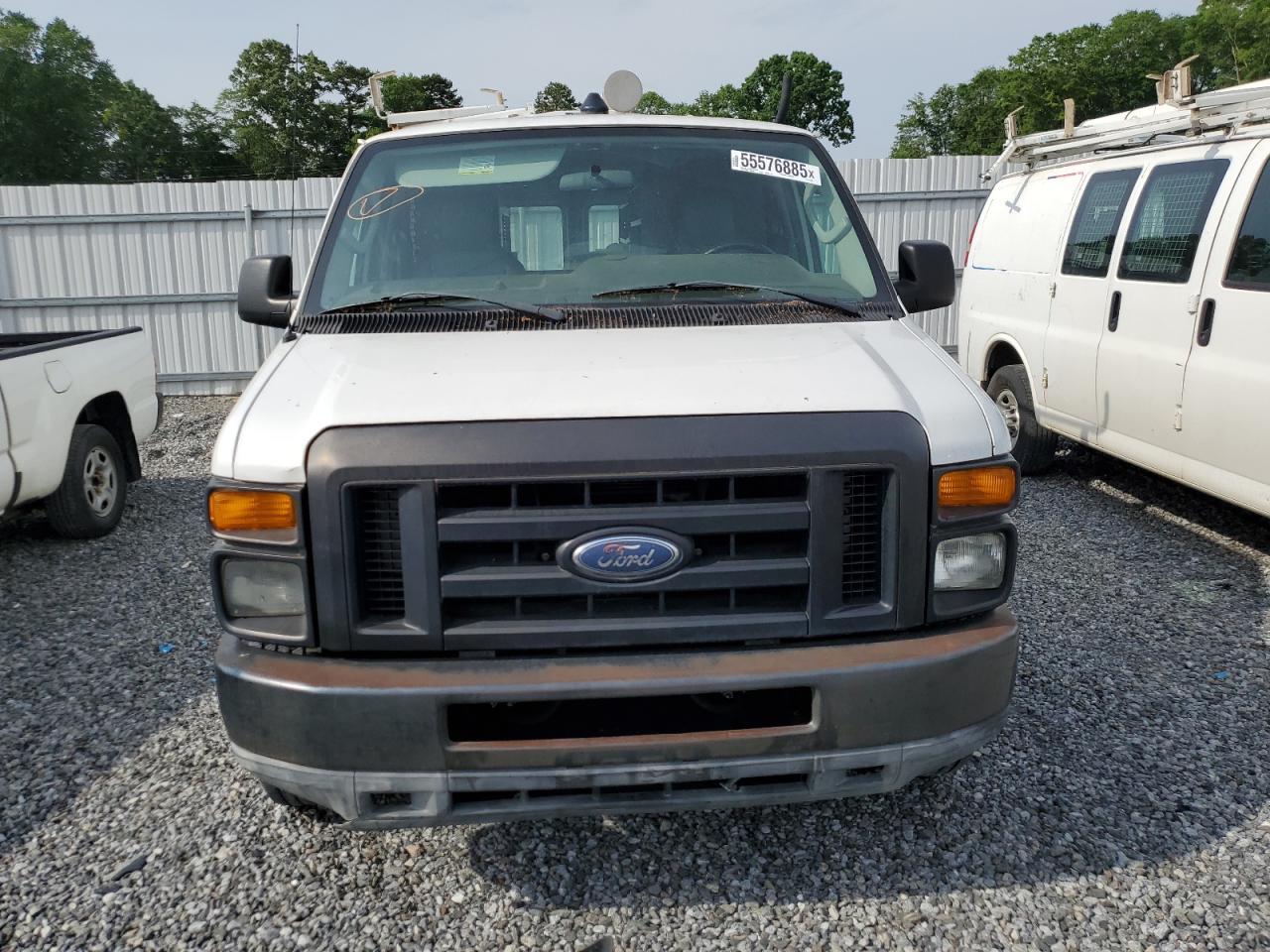 2010 Ford Econoline E250 Van - Image 5