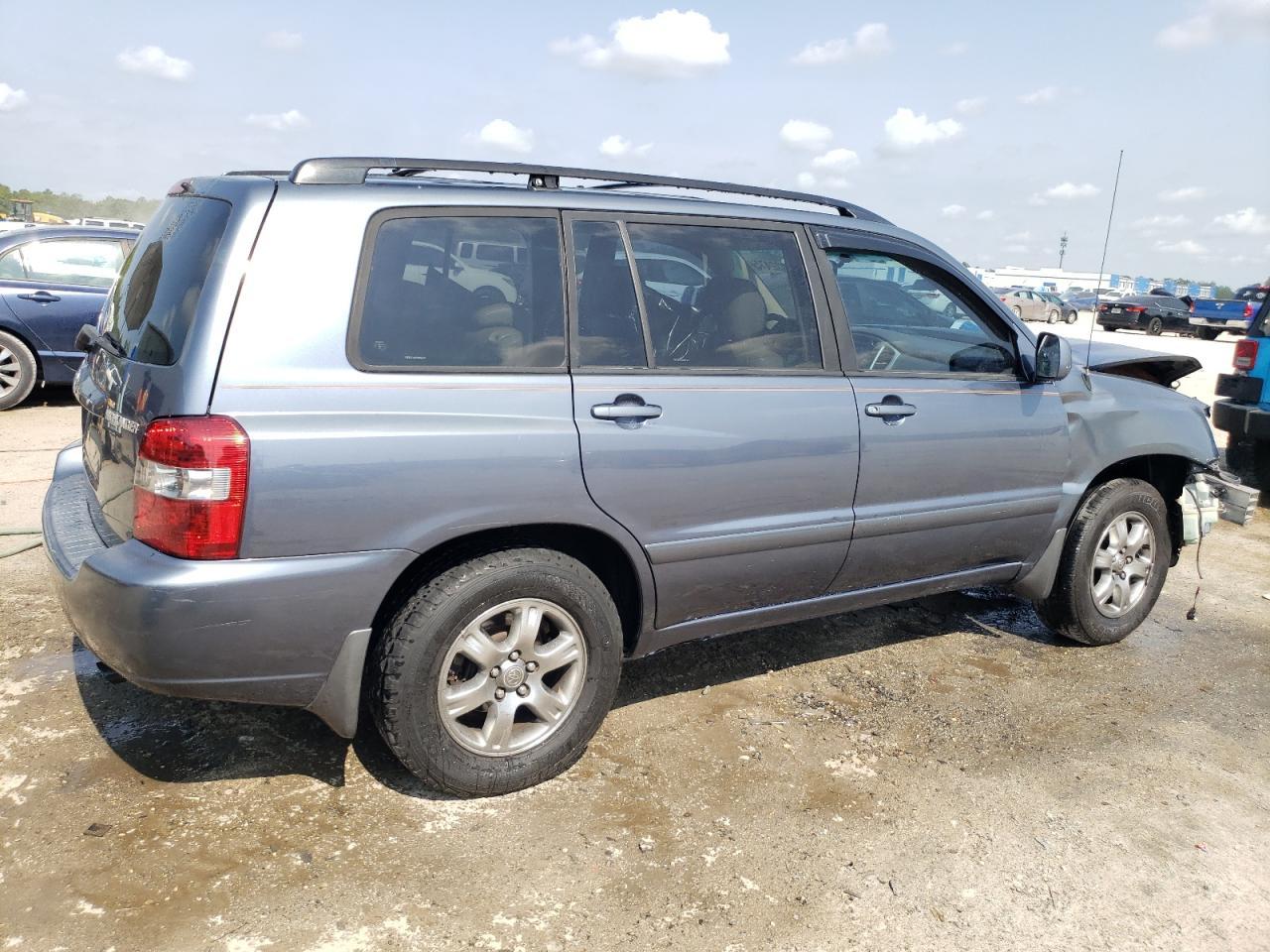 2005 Toyota Highlander Limited - Image 3