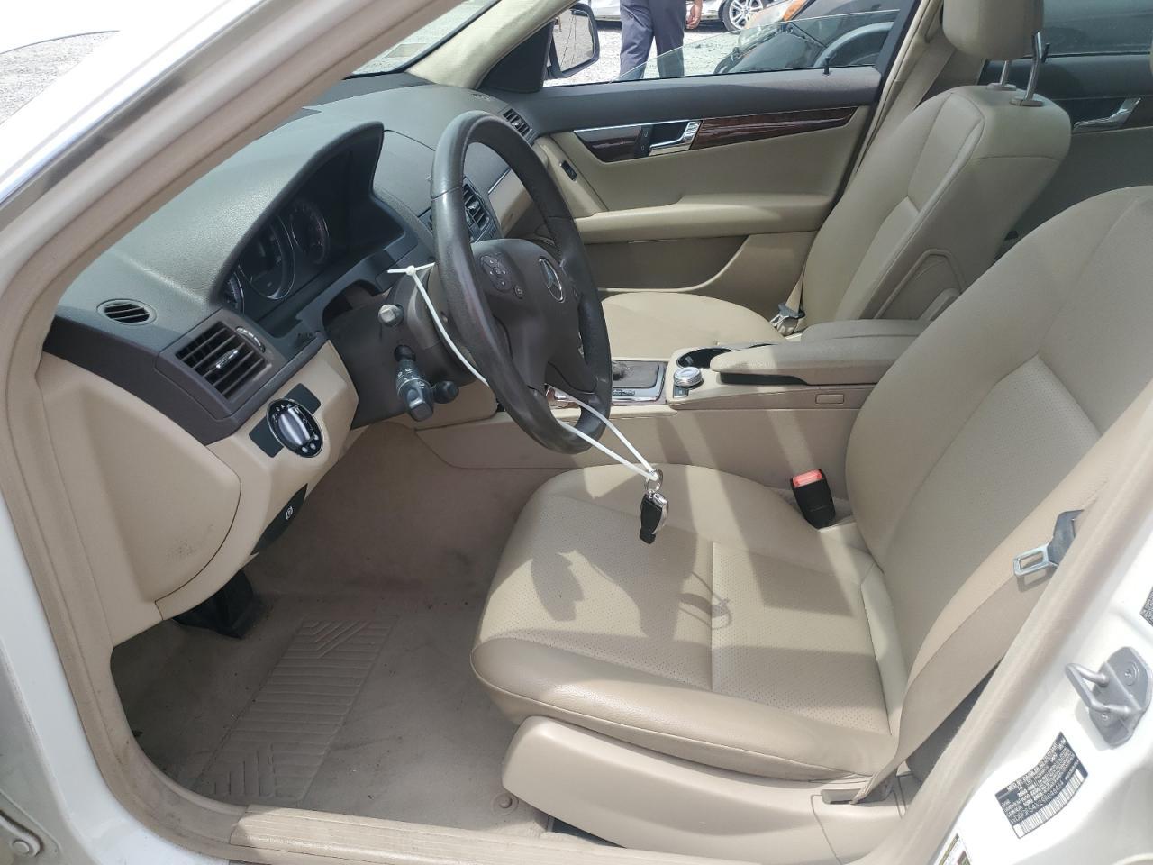 2009 Mercedes-Benz C 300 - Фото 7