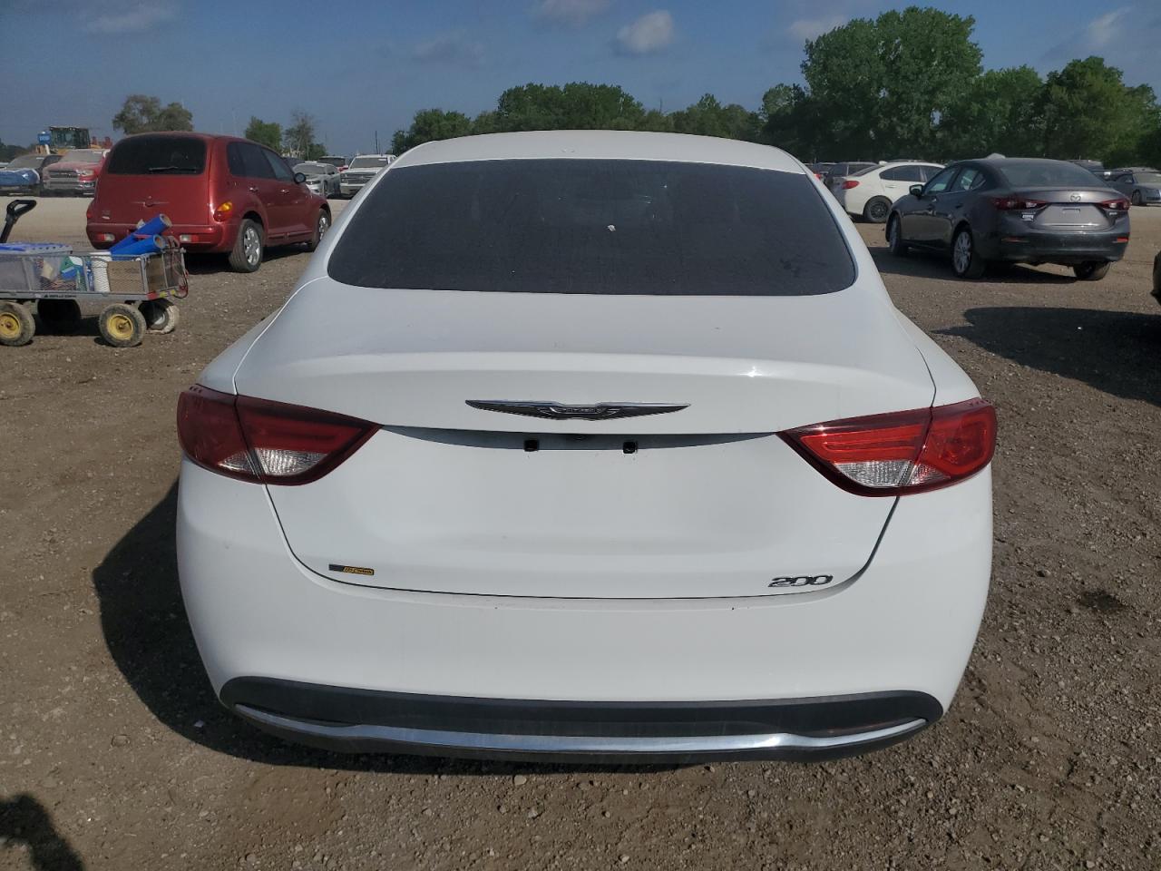 2016 Chrysler 200 Limited - Фото 6